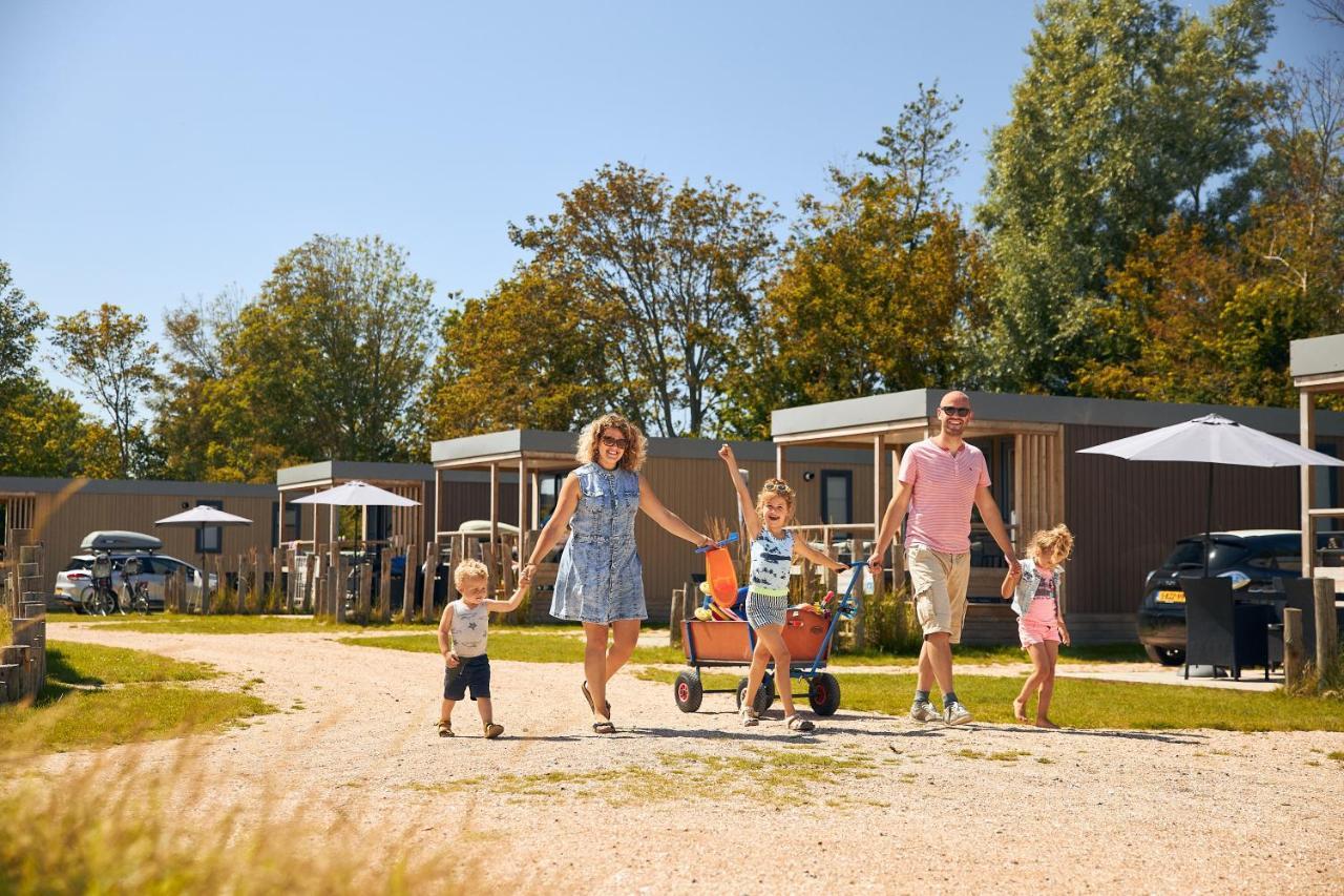 Rcn Vakantiepark Toppershoedje Ouddorp Exterior photo