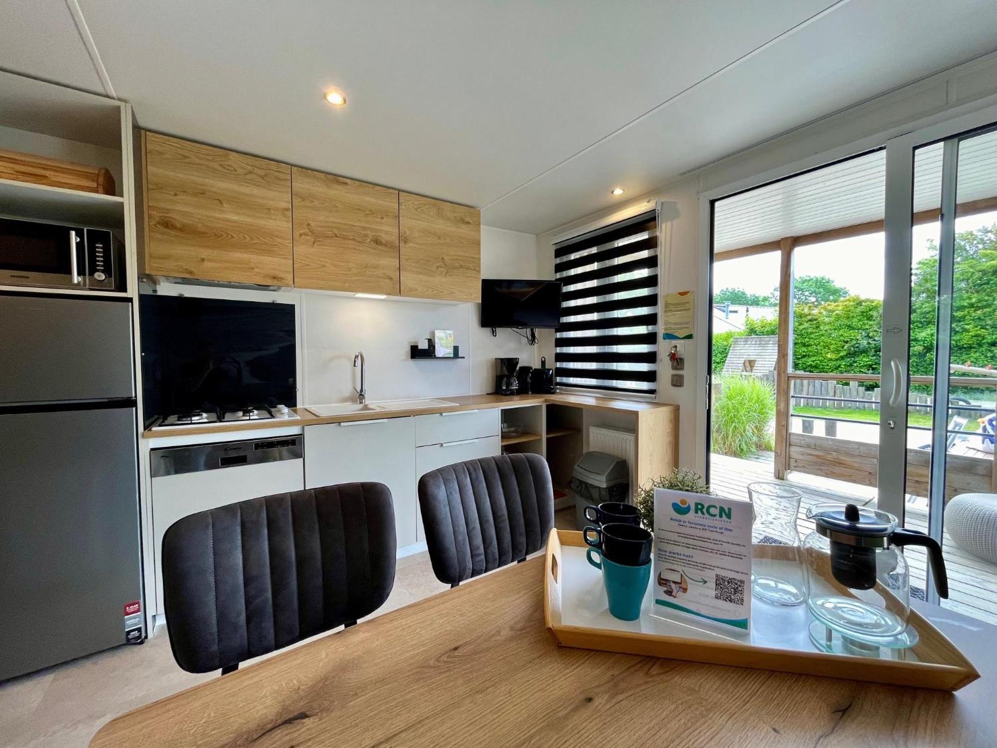 Rcn Vakantiepark Toppershoedje Ouddorp Room photo